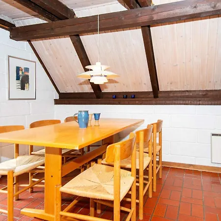 6 Person In Romo-by Traum * Vesterhede