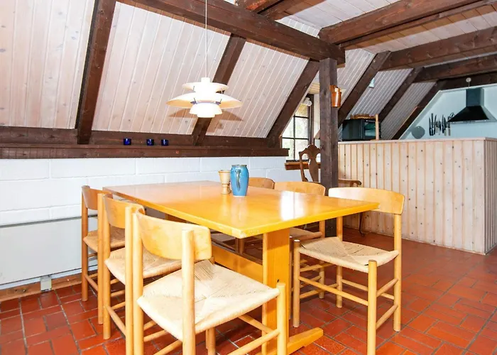 6 Person In Romo-by Traum Vesterhede